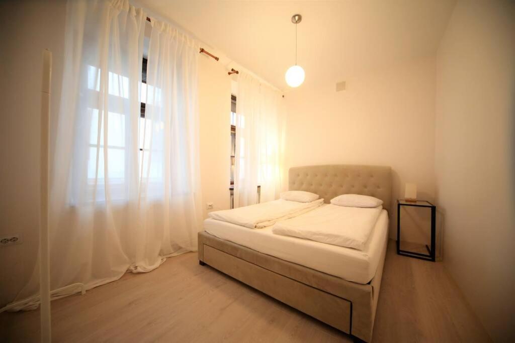 Lovely Two Bedroom In The Old Town Riga Eksteriør bilde